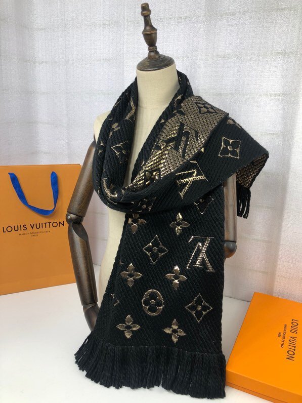 LV專櫃新品路易威登monogram圖案提花羊毛真絲爆款圍巾女士長巾 mmyj1337